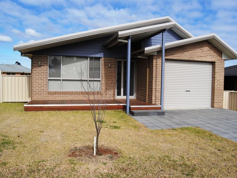 19 Kingfisher Drive, Inverell, NSW 2360 Property Details