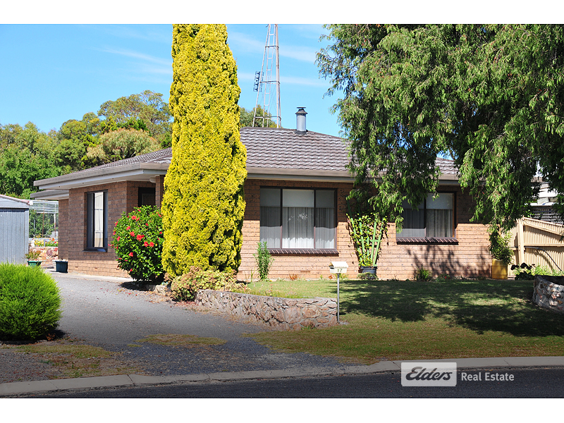 17 Strickland Street, Kingston Se, SA 5275