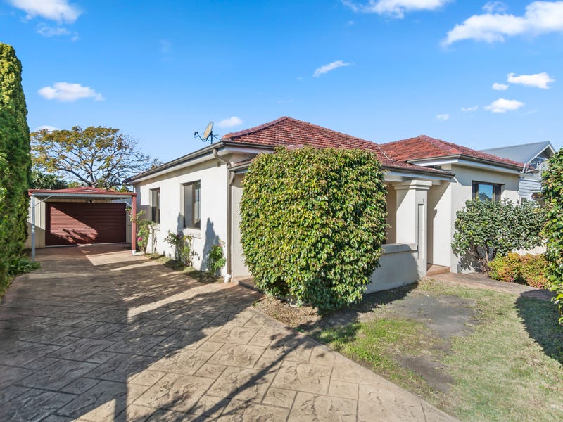 Houses for Sale in Fairy Meadow, NSW 2519