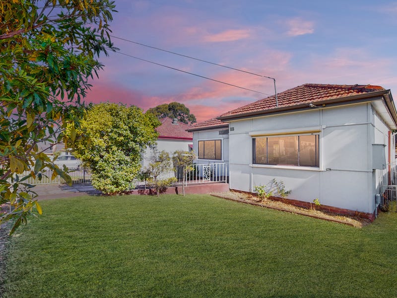 13 Roseland Avenue, Roselands, NSW 2196