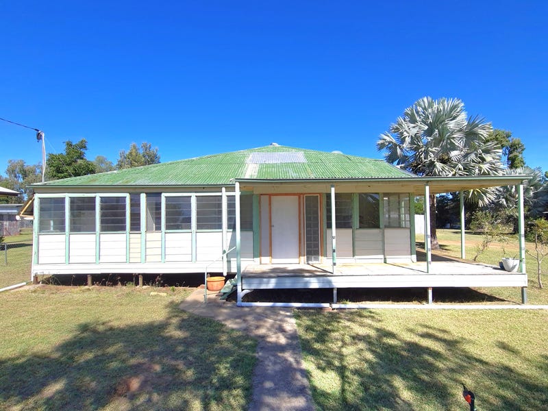 137 Fir Street, Barcaldine, Qld 4725 Property Details
