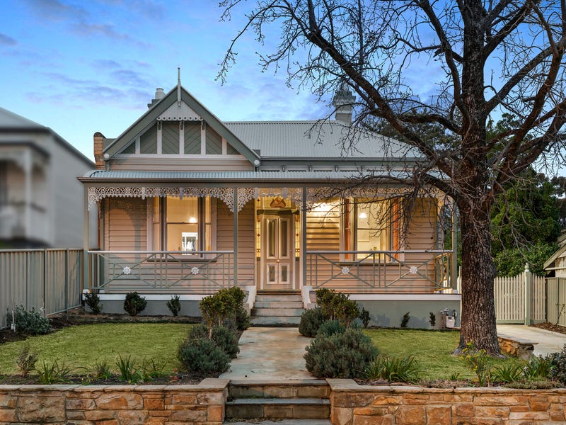 47 Russell Street, Quarry Hill, VIC 3550