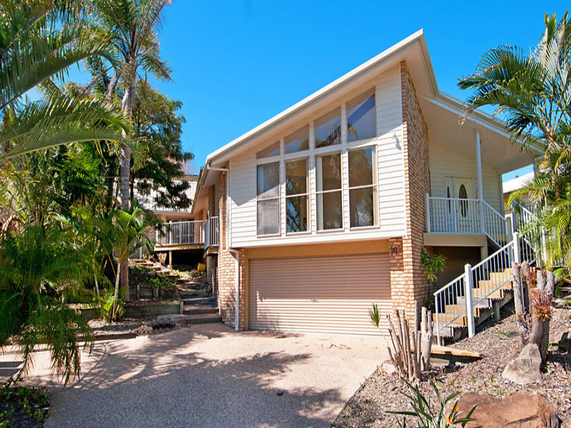 10 Driftwood Drive, Castaways Beach, Qld 4567