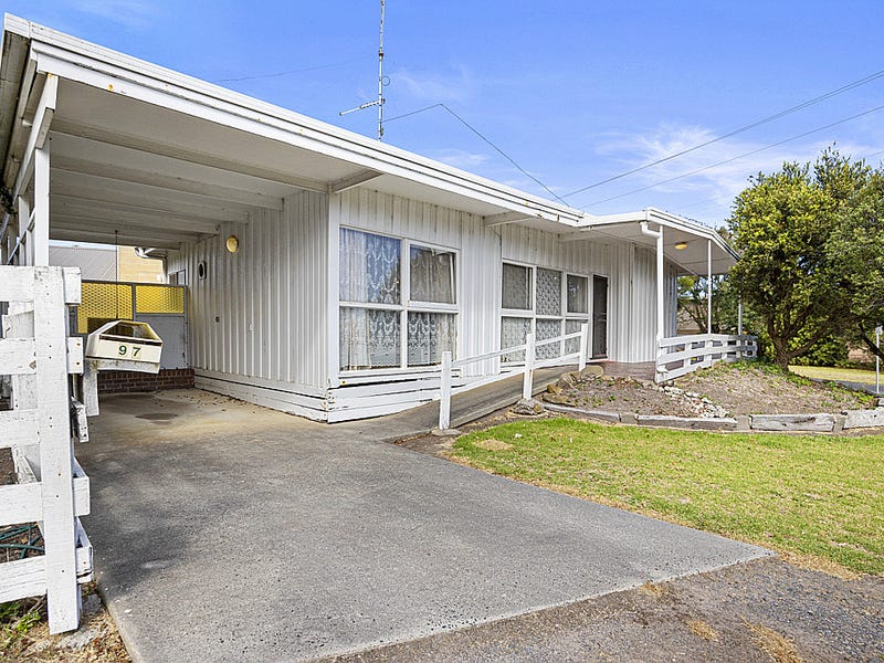 97 Bayview Avenue, Inverloch, Vic 3996 Property Details