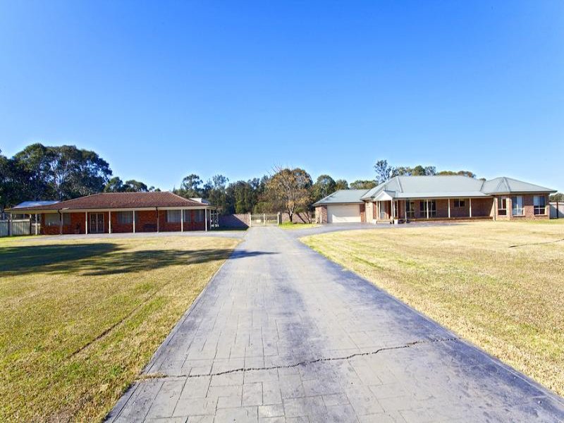 104 Kelvin Park Drive, Bringelly, NSW 2556 Property Details