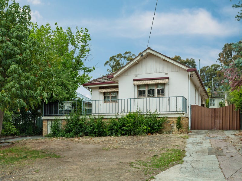 18 Race Street, Flora Hill, VIC 3550