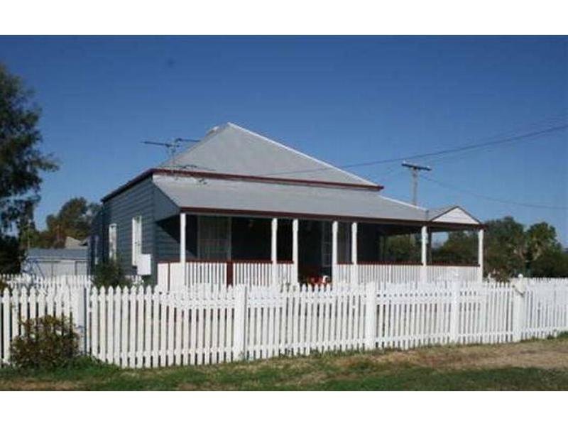 6 Twine Street, Roma, Qld 4455 - Property Details