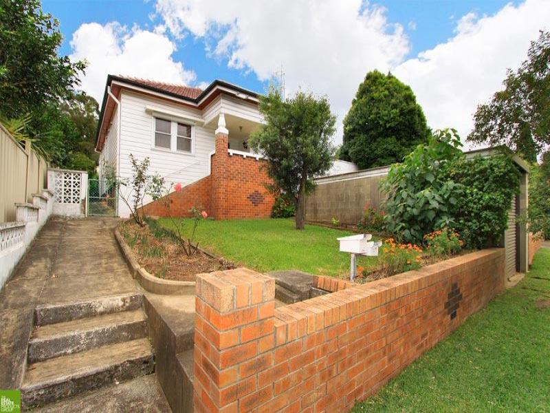 13 Poulter Street, West Wollongong, NSW 2500