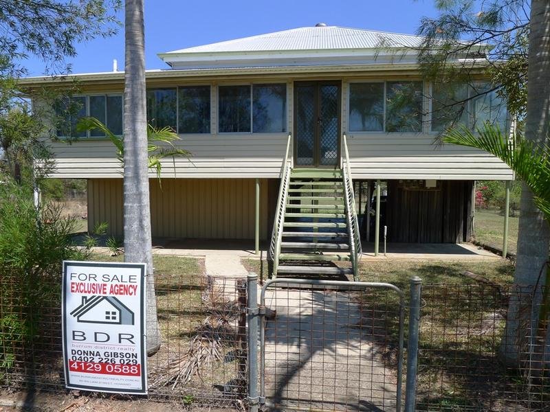 12 Hunter Street, Torbanlea, Qld 4662 Property Details