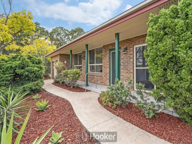 2/91 Burton Road, Eleebana, NSW 2282