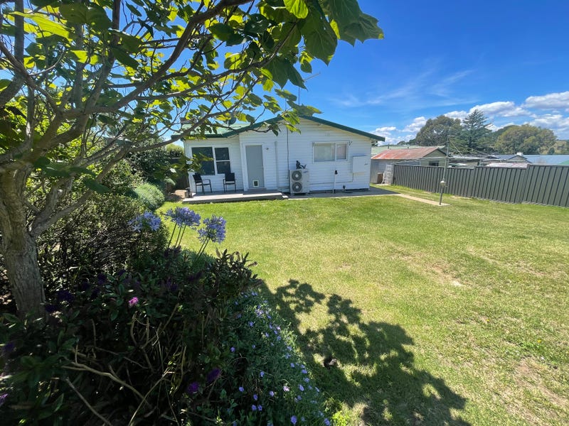 6 Jerrang Avenue, Cooma, NSW 2630 House for Sale