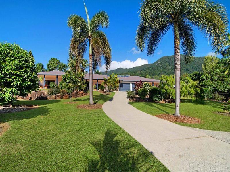 195 Harvey Road, Redlynch, QLD 4870