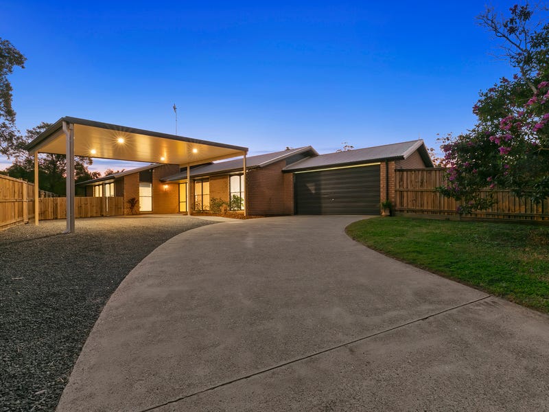 17 Griffith Avenue, Tewantin, Qld 4565