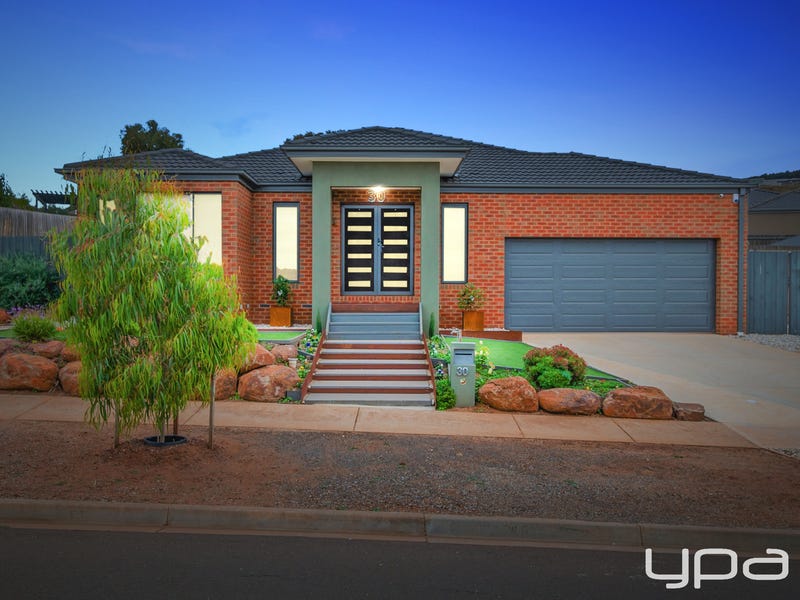 30 Ramsay Crescent, Darley, Vic 3340 Property Details