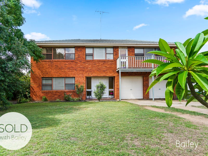 24 Falkiner Cres, Singleton Heights, NSW 2330 - realestate.com.au