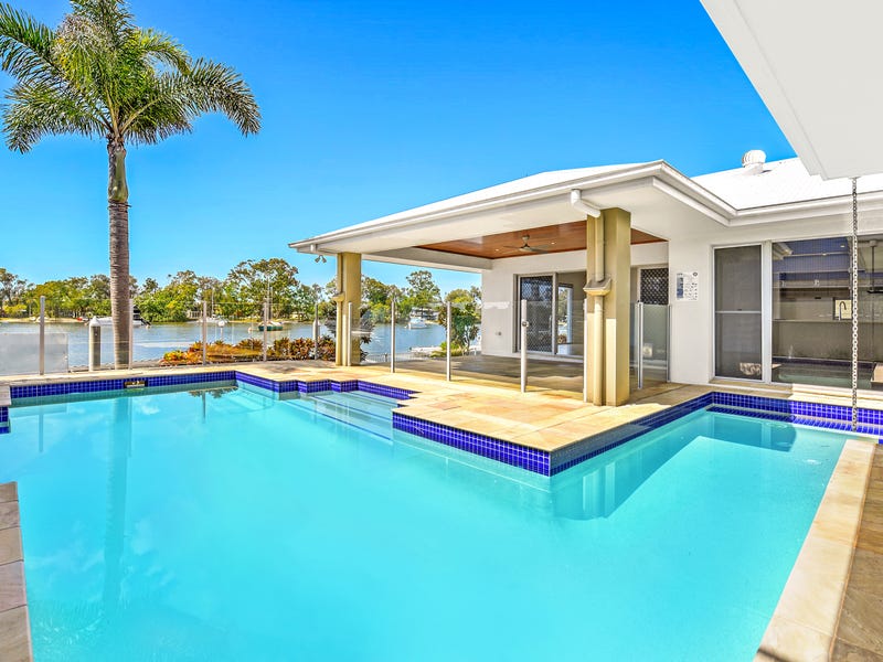31 Lindsay Parade, Paradise Point, QLD 4216