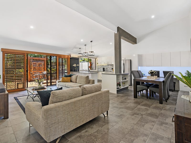 3/7 Campbell Street, Bundall, Qld 4217 Property Details