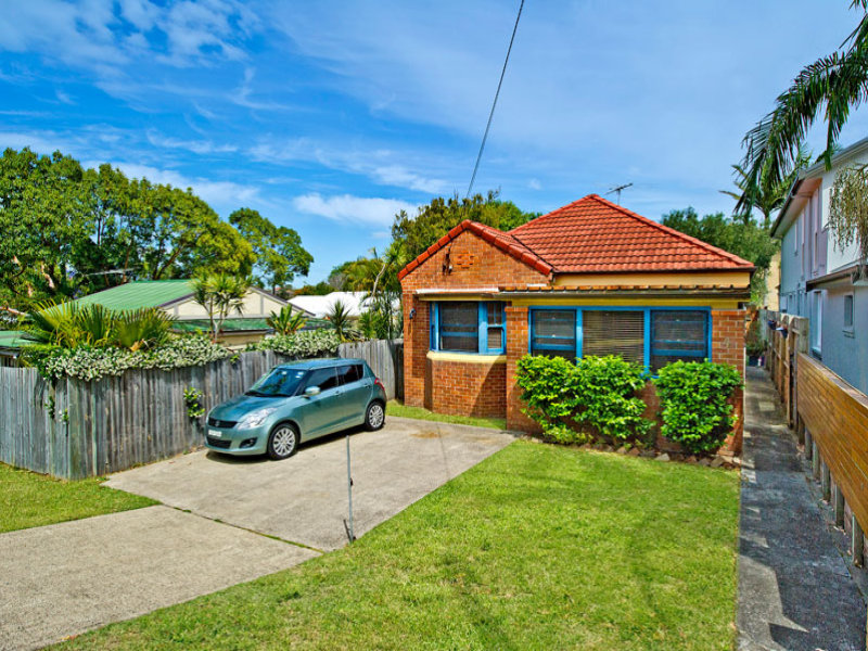 4 Foam Street, Freshwater, NSW 2096 Property Details