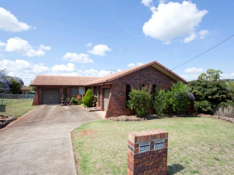 113 South Street, Centenary Heights, QLD 4350