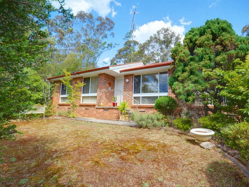 11 First Street, Blackheath, NSW 2785 Property Details