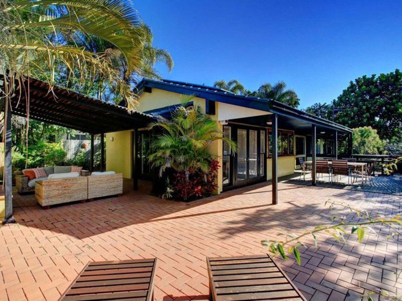 23 Gleneagle Street, Kenmore, QLD 4069