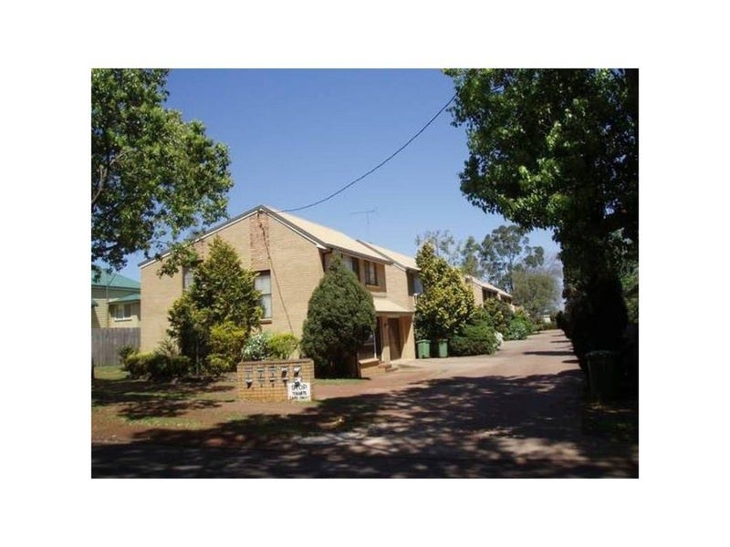 1/12 Moloney Street, North Toowoomba, QLD 4350