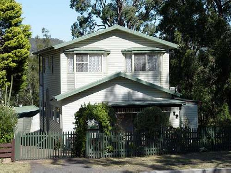 143 Fisher Street, Oak Flats, NSW 2529