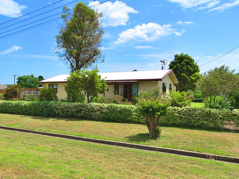 72 Warwick Street, Allora, Qld 4362 Property Details