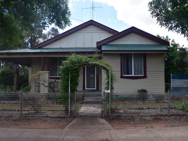 21 Clarinda Street, Parkes, NSW 2870 Property Details