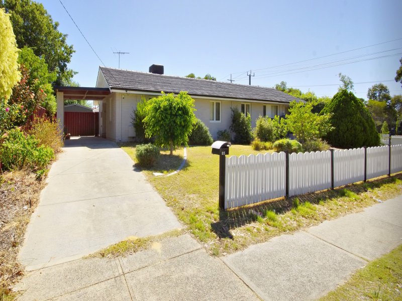 85 Fernhurst Crescent, Balga, WA 6061 Property Details