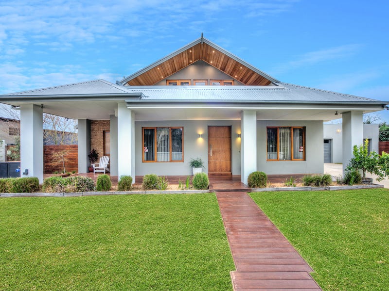 17 Watson Street, Echuca, Vic 3564 Property Details