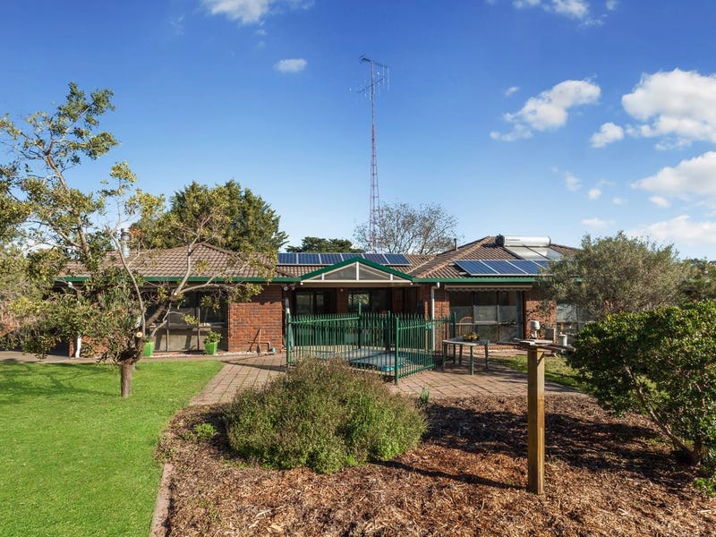 24 Lorine Parade, Broadford, Vic 3658 Property Details