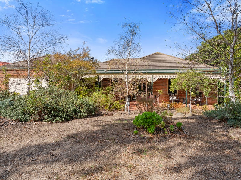 25 Longhurst Cres, Hillside, VIC 3037 - realestate.com.au