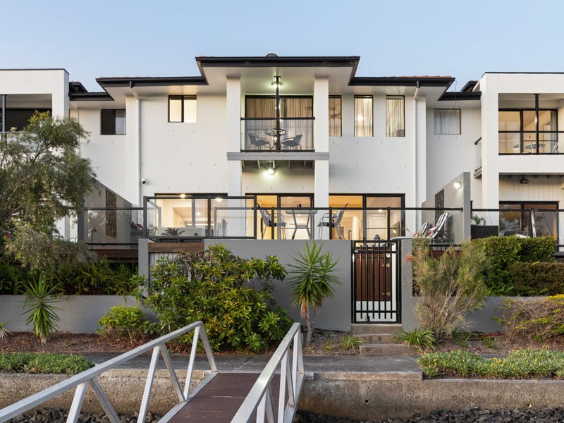 63/24 Slatyer Avenue, Bundall, Qld 4217 Townhouse for Sale