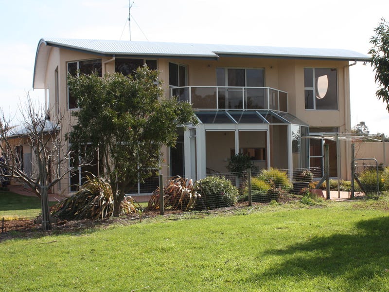 36 Meanderri Drive, Inverloch, VIC 3996