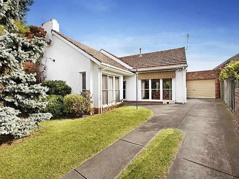 1 Hewitt Court, Strathmore, Vic 3041 Property Details