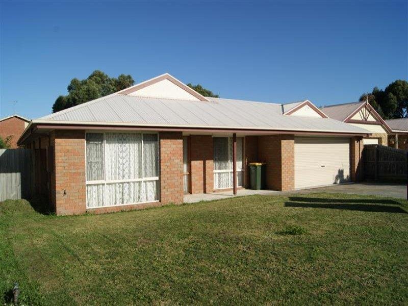 12 Heather Grove, Inverloch, VIC 3996