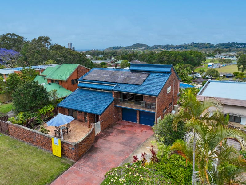 18 Seaview Parade, Elanora, Qld 4221 Property Details