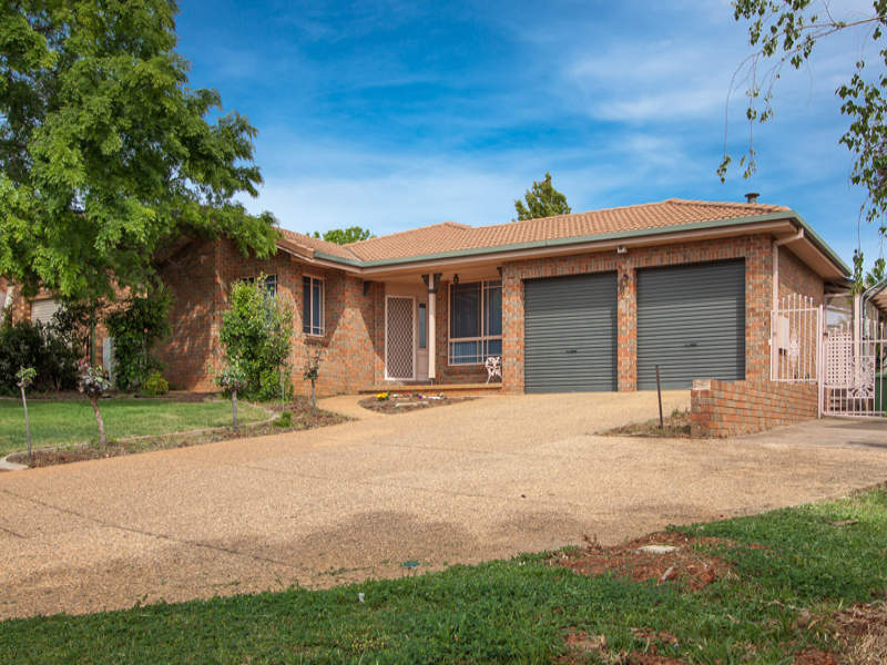 26 Brooklyn Drive, Bourkelands, NSW 2650 Property Details