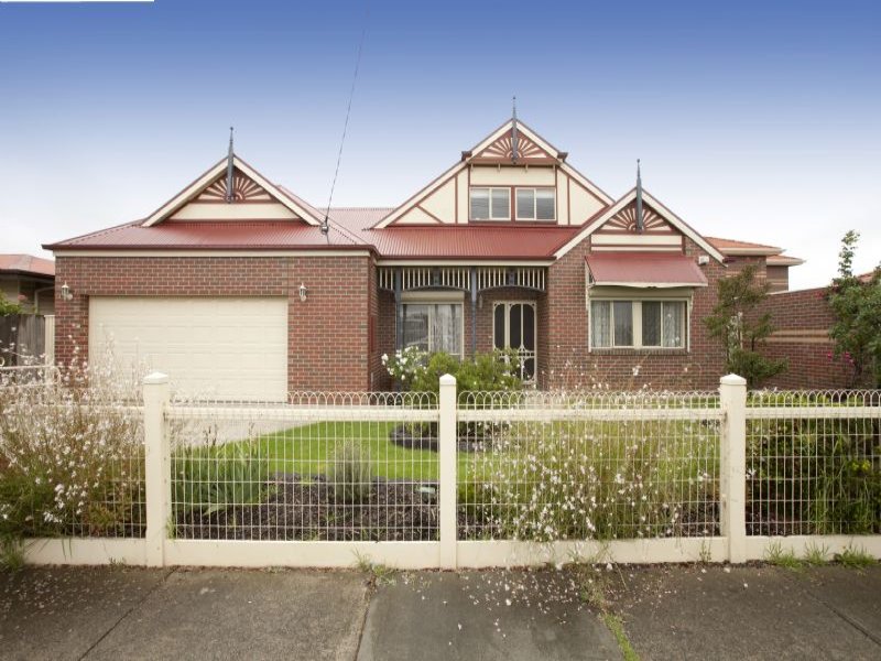 83 New Street, South Kingsville, VIC 3015