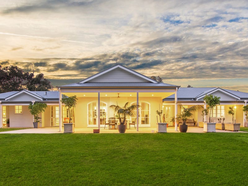 84 Quedjinup Drive, Quedjinup, WA 6281 Property Details