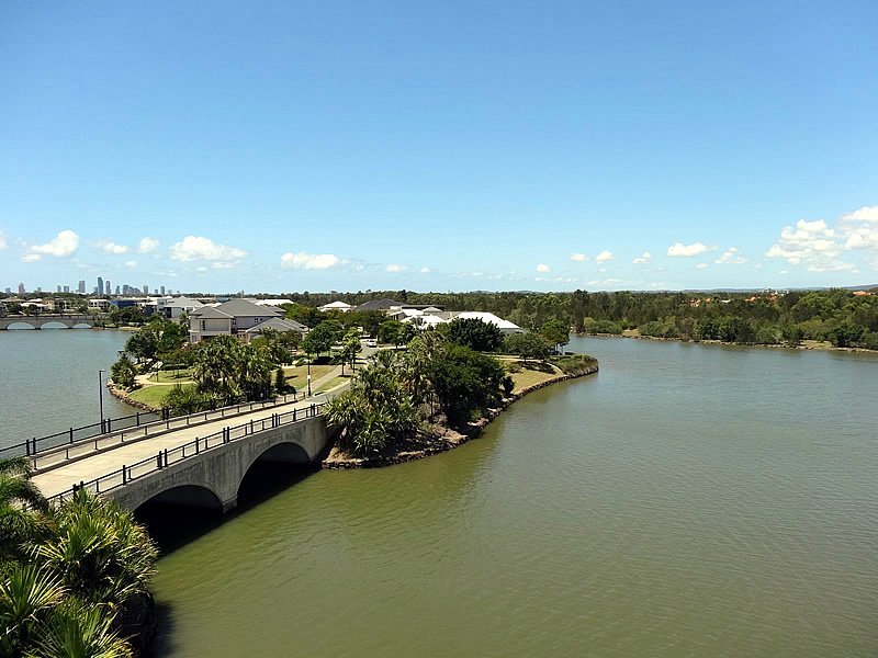 3046 Quay South Dr, Emerald Lakes, Carrara, Qld 4211 Property Details
