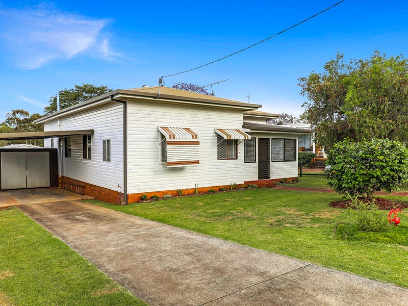 28 Skehan Street, Centenary Heights, QLD 4350