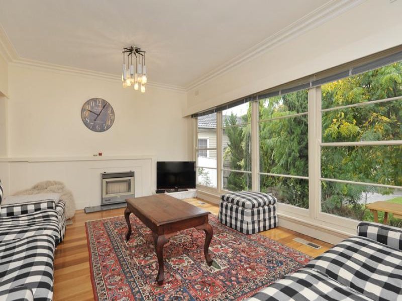 18 Lesley Street, Camberwell, Vic 3124