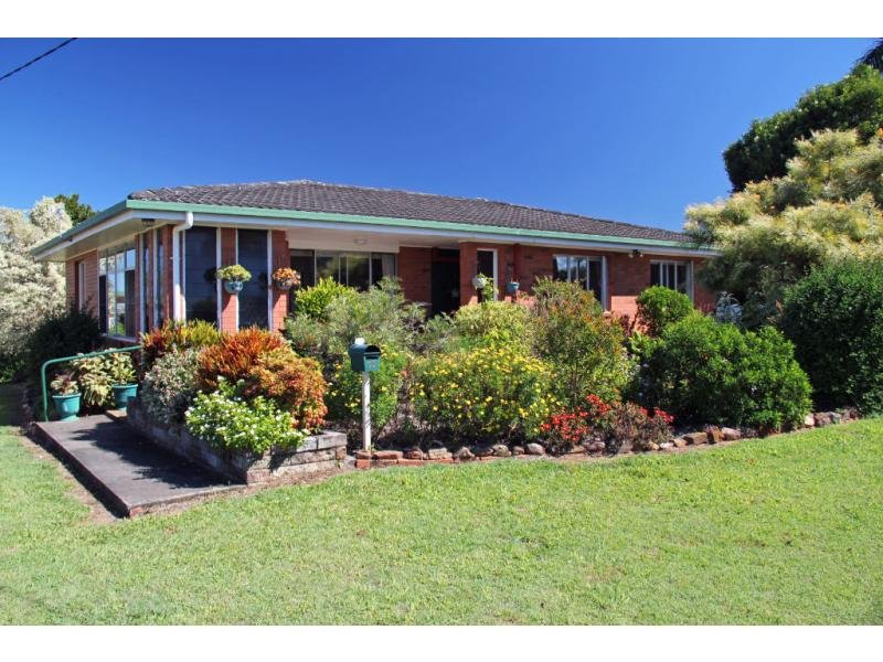 12 Crescent Drive, Nambour, QLD 4560