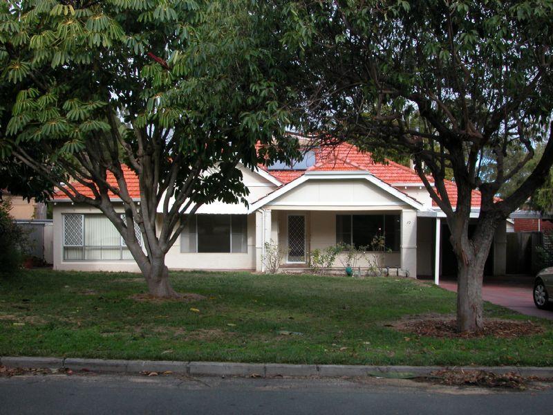 10 Circe Circle N, Dalkeith, WA 6009