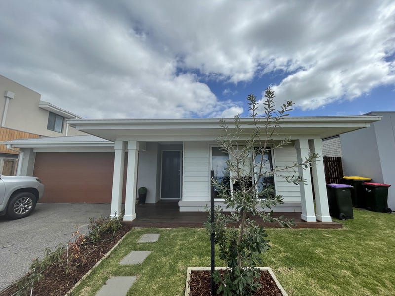 28 Rosser Boulevard, Torquay, Vic 3228