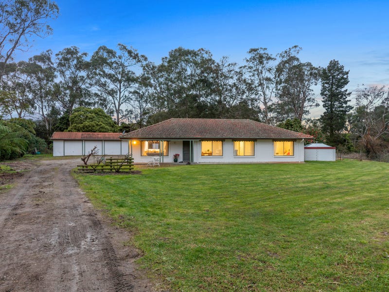 170 BeaconsfieldEmerald Road, Beaconsfield, Vic 3807 Property Details