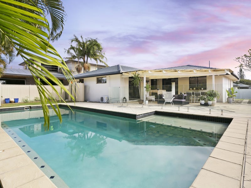 14 Shearwater Street, Burleigh Waters, QLD 4220