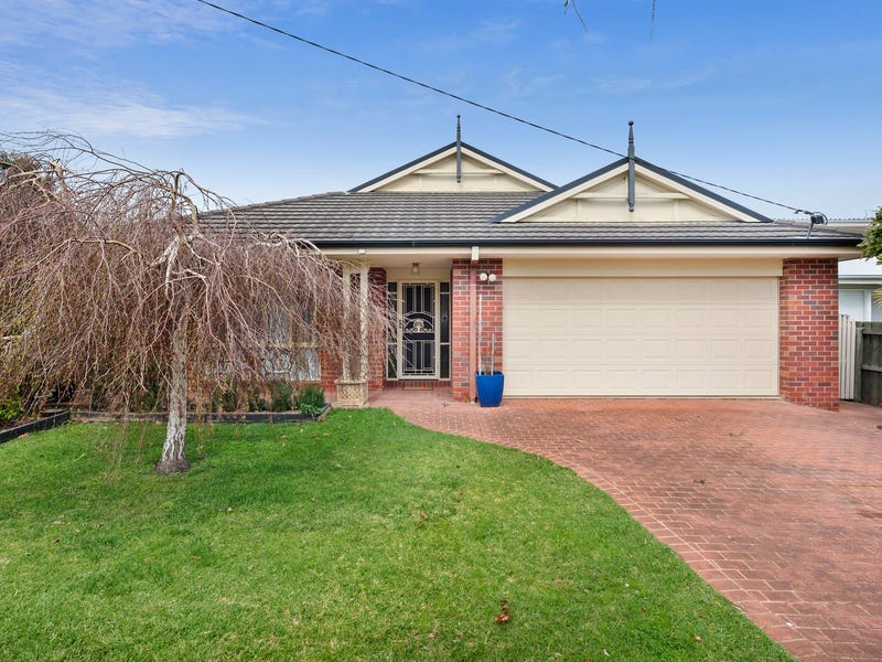 12 Lyrebird Street, Ocean Grove, VIC 3226